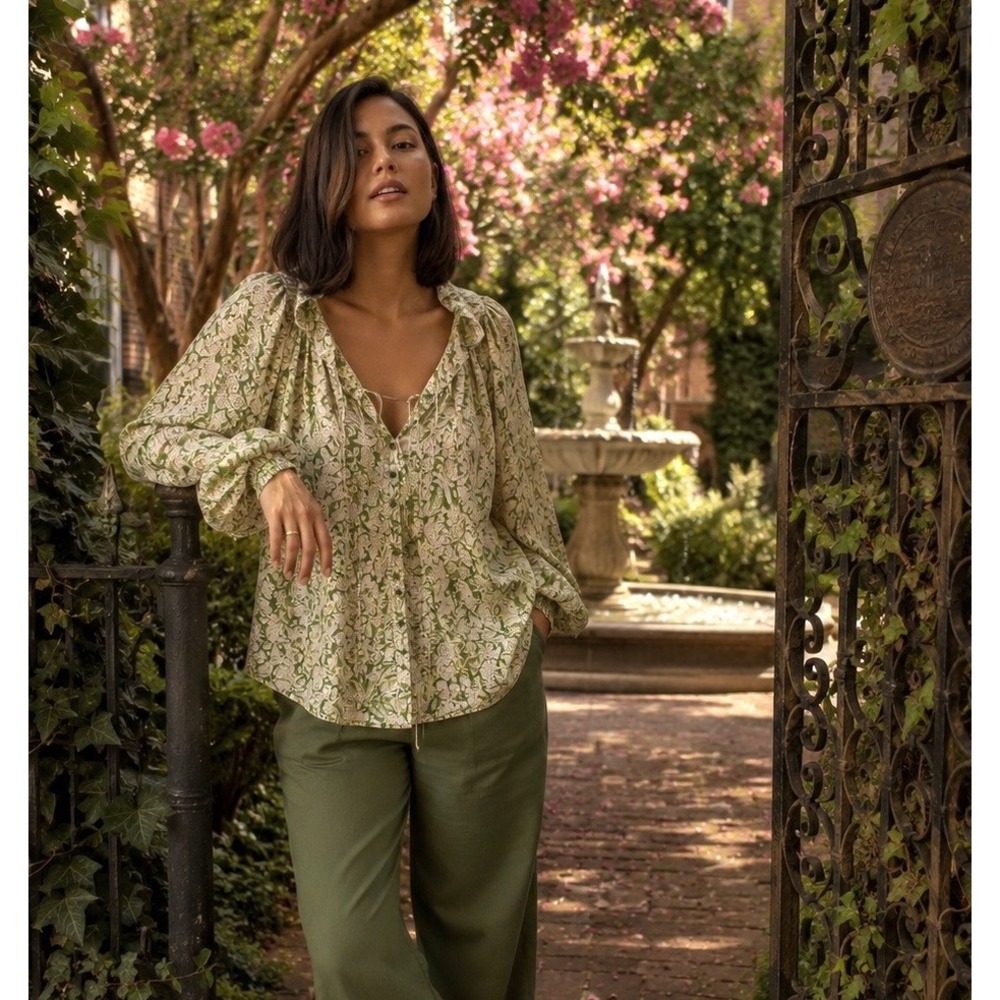 Anthropologie Cottagecore Prarie Peasant Top SP Green Floral Boho Peter Pan